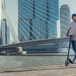 Kopen ⌛ Segway-Ninebot Segway ES4 Elektrische Kickscooter - 300W - 45Km Bereik - 25Km/h ???? 9 Kopen ⌛ Segway-Ninebot Segway ES4 Elektrische Kickscooter - 300W - 45Km Bereik - 25Km/h ???? -AGU WINKLE 550x266 1