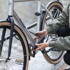Groothandel ???? AXA - Newton UL 230 Beugelslot - Slot Voor Fietsen 23 Cm - Zwart ???? -AGU WINKLE 550x366 185