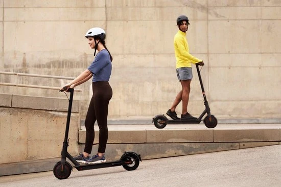 Promo π Xiaomi - Mi Electric Scooter Pro 2 - Opvouwbare Elektrische Step - 300w Motor - 20km/h Top Snelheid, 45km Bereik - 8.5" Luchtgevulde Banden π 11 Promo π Xiaomi - Mi Electric Scooter Pro 2 - Opvouwbare Elektrische Step - 300w Motor - 20km/h Top Snelheid, 45km Bereik - 8.5" Luchtgevulde Banden π - Afbeelding 11
