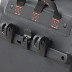 Gloednieuw π₯° New Looxs Varo Waterdichte Enkele Fietstas - 20 Liter – Zwart β¨ 13 Gloednieuw π₯° New Looxs Varo Waterdichte Enkele Fietstas - 20 Liter – Zwart β¨ -AGU WINKLE 550x366 63