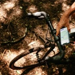 Coupon ✔️ The Loop Mount Twist - Telefoonhouder Fiets - Fietshouder Voor Smartphones - Uniek Minimalistisch Design - Compact - Draaibaar - Zwart - Eenvoudige Montage - Werkt Met Ieder Telefoonhoesje - Voor Stuurmaat 22,2 Mm Tot 31,8 Mm 😉 -AGU WINKLE 550x366 75