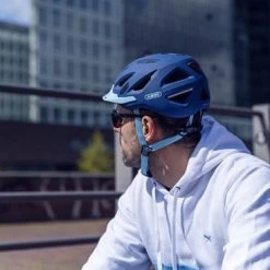 Promo ✨ ABUS Urban-I 3.0 Fietshelm - Maat S (51-55 Cm) - Glacier Blue ❤️ -AGU WINKLE 550x367 21