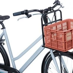 Groothandel ⌛ Basil Fietskrat S - Klein - 17.5 Liter - Rood 😍 -AGU WINKLE 550x377 4