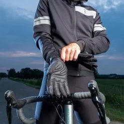 Nieuw ???? BBB Cycling WaterShield Fietshandschoenen Winter - Fiets Handschoenen Touchscreen - 0-10 - Wind- En Waterdicht - Zwart - Maat XL ???? 11 Nieuw ???? BBB Cycling WaterShield Fietshandschoenen Winter - Fiets Handschoenen Touchscreen - 0-10 - Wind- En Waterdicht - Zwart - Maat XL ???? -AGU WINKLE 550x442 7