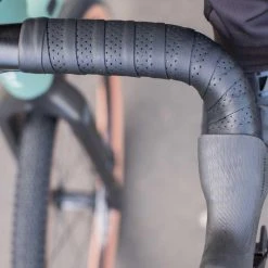 Beste recensies van ???? BBB Cycling SpeedRibbon Stuurtape - MicroFiber - Stuurlint Racefiets - Met Ventilatie - Zwart - 2 Rollen - BHT-12 ???? -AGU WINKLE 550x550 198