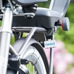 Aanbiedingen ???? Qibbel 6+ Junior Fietsstoeltje Achter - Legergroen Met Zwart Kussentje ???? -AGU WINKLE 550x550 385